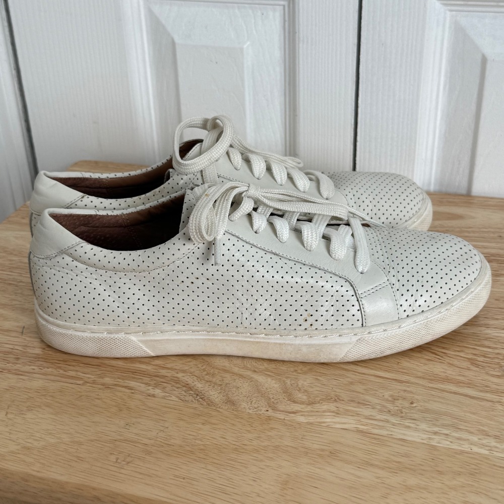 Caslon Perforated Leather Sneakers 9M White Minimalist Low Top Trainers